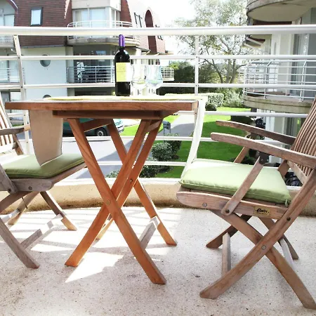 Appartement Stylish In With Pool