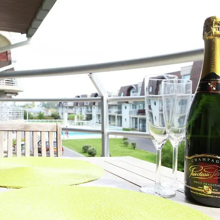 Stylish In With Pool *