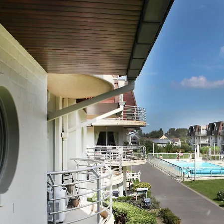 Apartman Stylish In With Pool Bredene